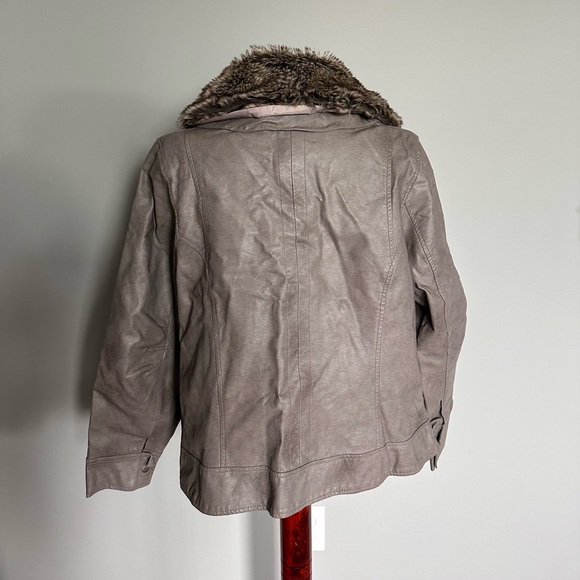 Lane Bryant Jacket with (removable) Fur Collar - Picture 2 of 8